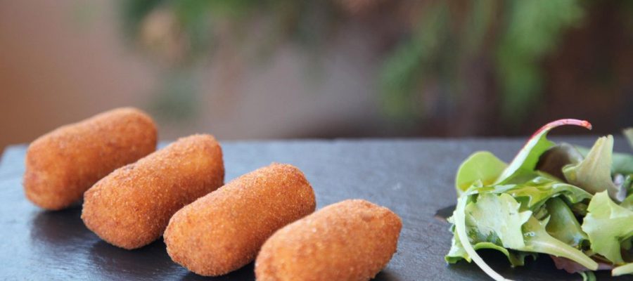A wealth of tips for making genuine Spanish croquettes fried in Olive Oil from Spain