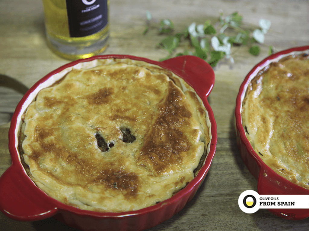 Meat pie with Olive Oil recipe - Olive Oils from Spain
