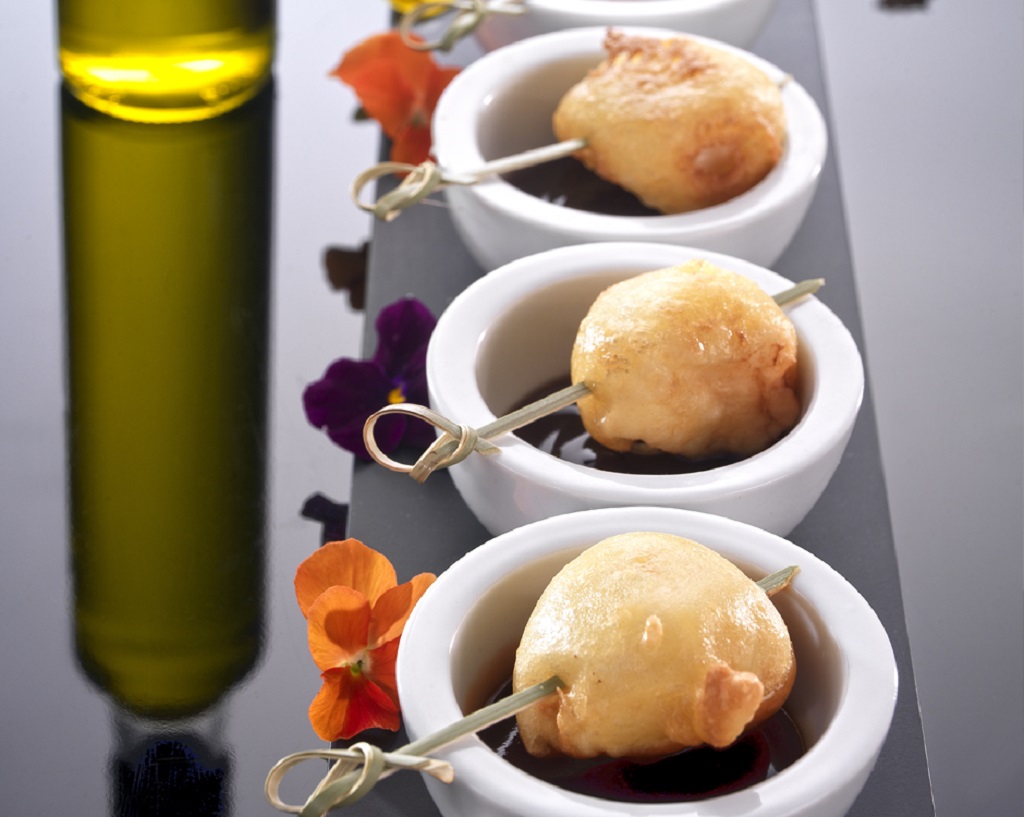 Orly scallops with a sweet and sour sauce - Olive Oils from Spain