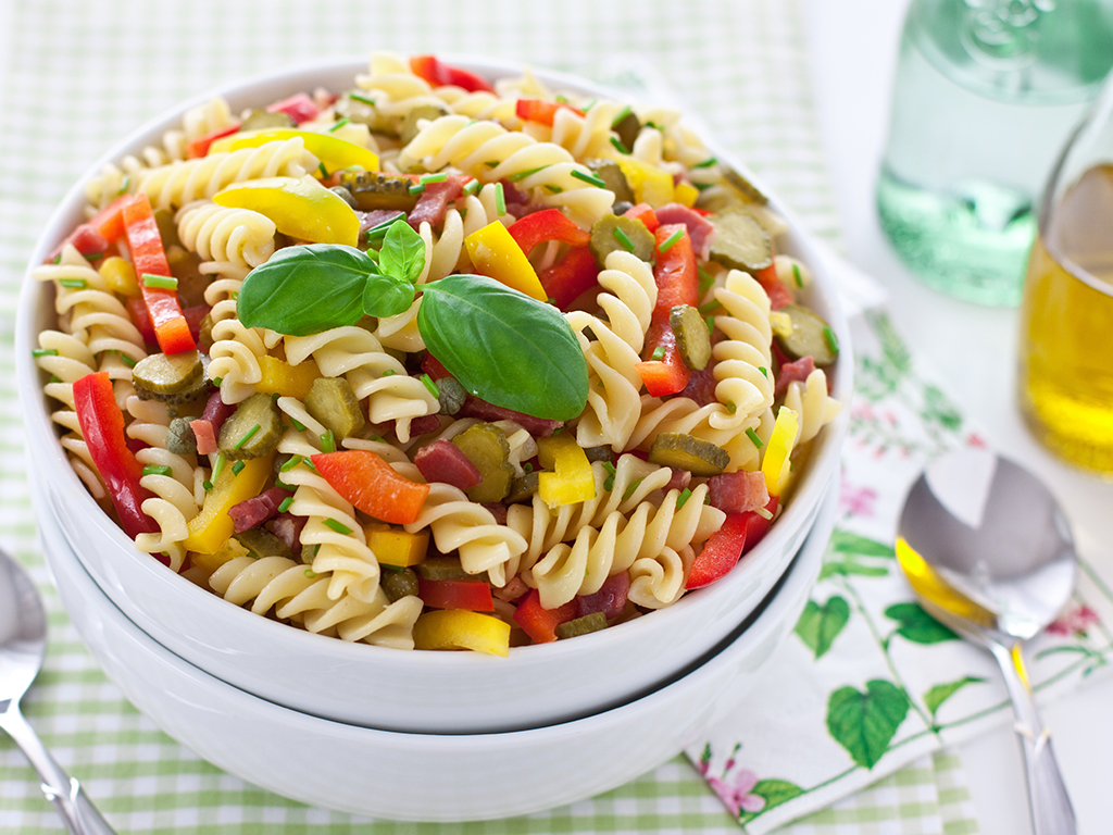 Pasta salad with chicken and bacon - Olive Oils from Spain