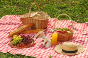 picnic basket with different food ideas